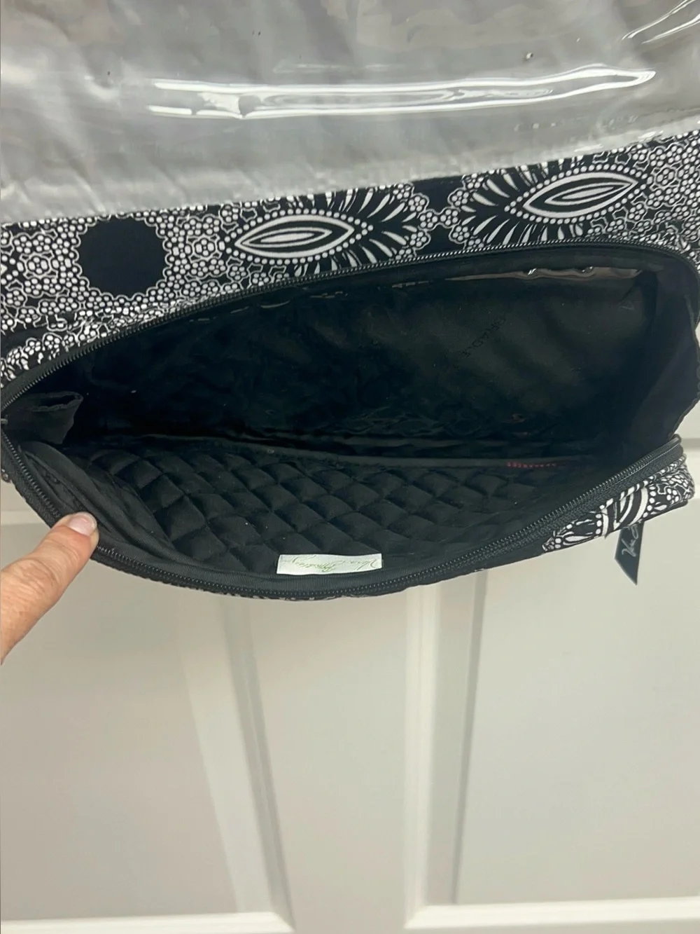 Vera Bradley hanging travel organizer in Blanco Bouquet